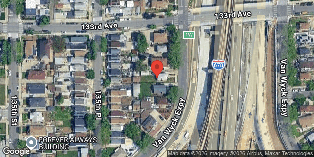 Aerial map of 133-16 VAN WYCK EXPWY S OZO, Queens