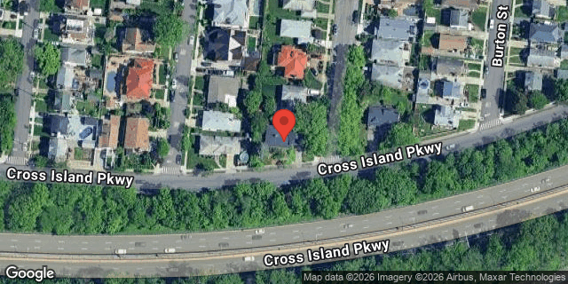 Aerial map of 165-15 CROSS ISLAND PARKWAY, Queens